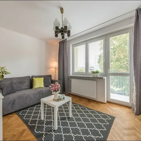 P&o Serviced Pulawska Apartment